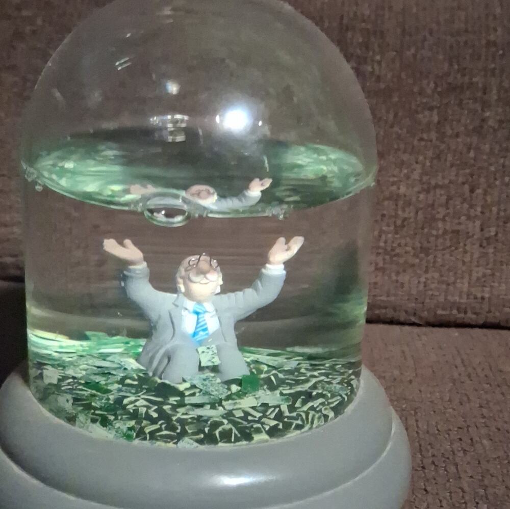 Enesco John Belushi Snow Globe 1985 3D Effect 6in Round, Made in Hong Kong